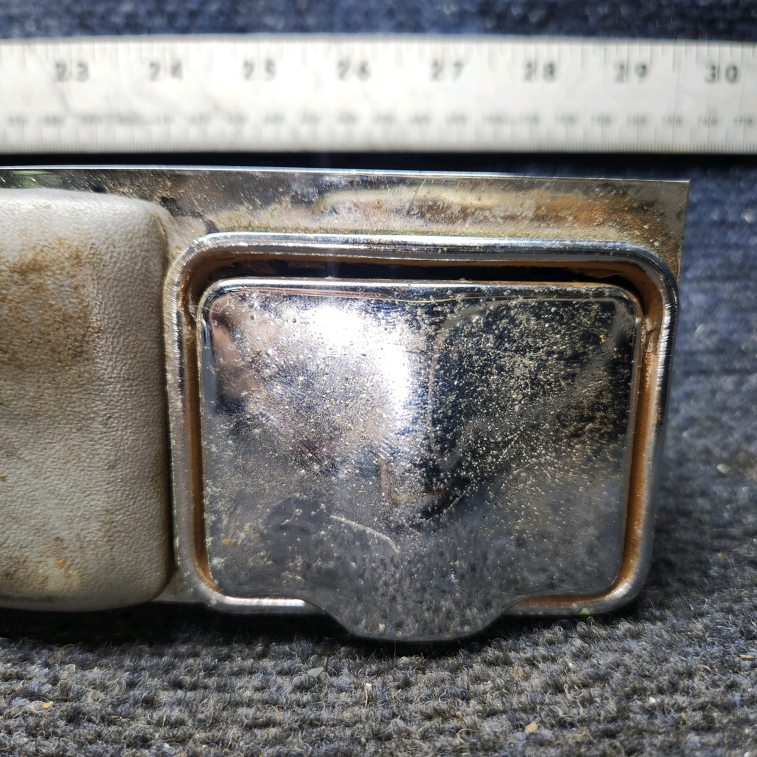 Used aircraft parts for sale, 66710-016 Piper PA28-161 Arm Rest Assembly w/ Pad and Ashtray -  LH