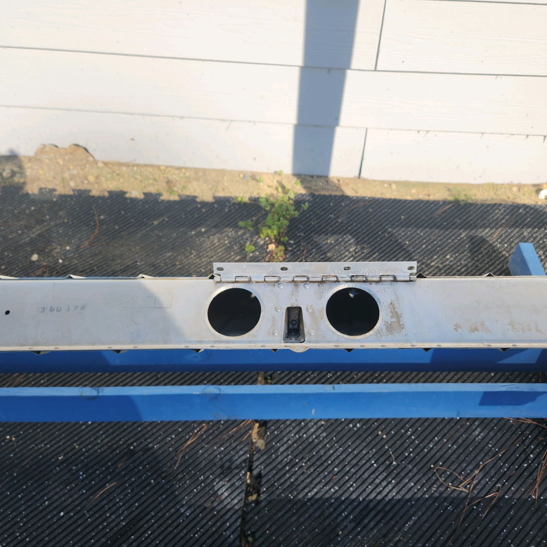 Used aircraft parts for sale, 0523800-1 CESSNA 172K R/H AILERON ASSY CORE - SEE PHOTOS FOR DAMAGES