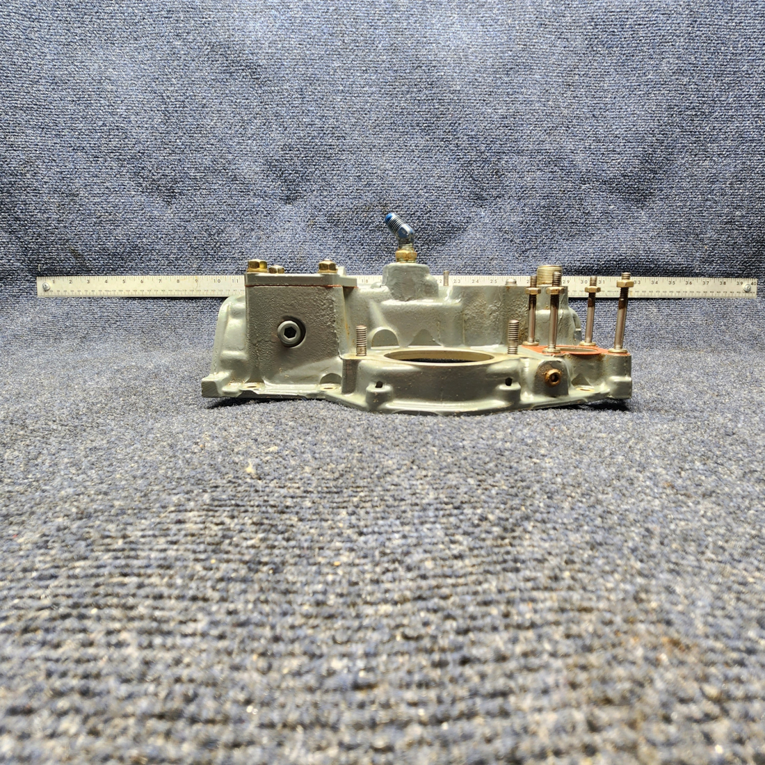 Used aircraft parts for sale, 21A21533-04 Lycoming O-320 CESSNA 172K HOUSING ASSY - ACCESSORY
