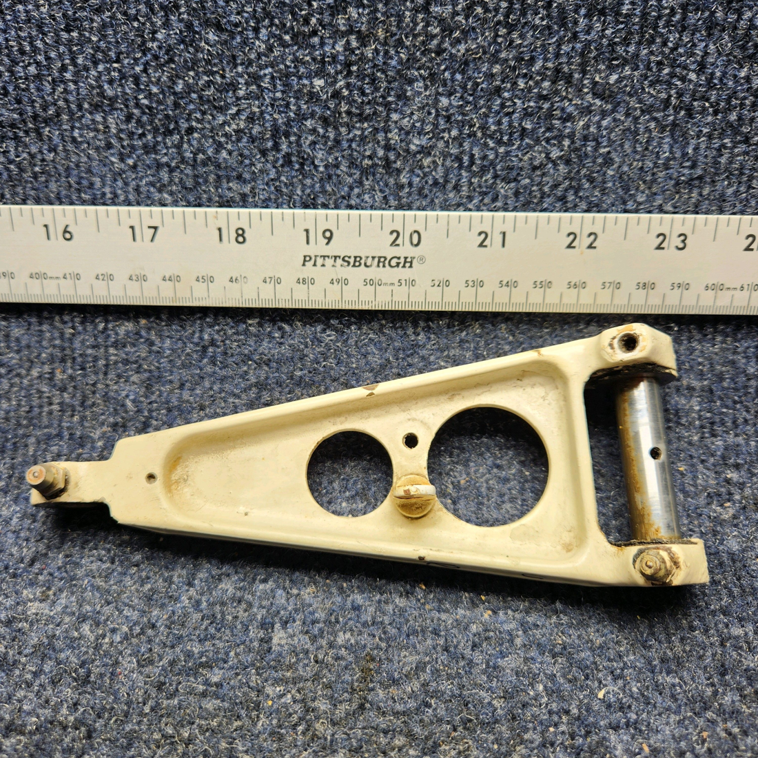 Used aircraft parts for sale, 45-815011-6 BEECHCRAFT F35 MAIN GEAR TORQUE LINK ASSY UPPER