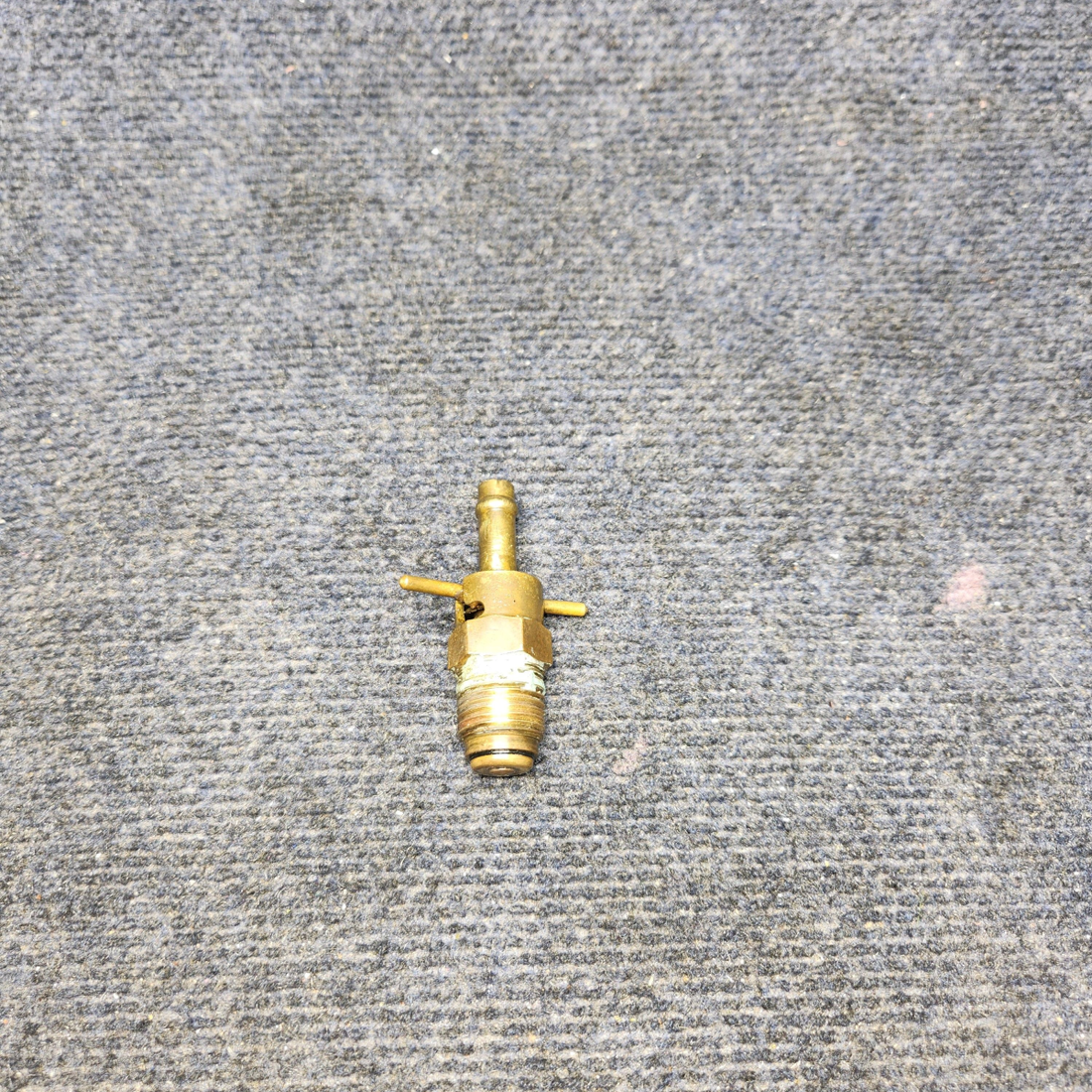 Used aircraft parts for sale, CCB-37000 CESSNA 172K CURTIS HOSE VALVE ASSEMBLY OIL DRAIN