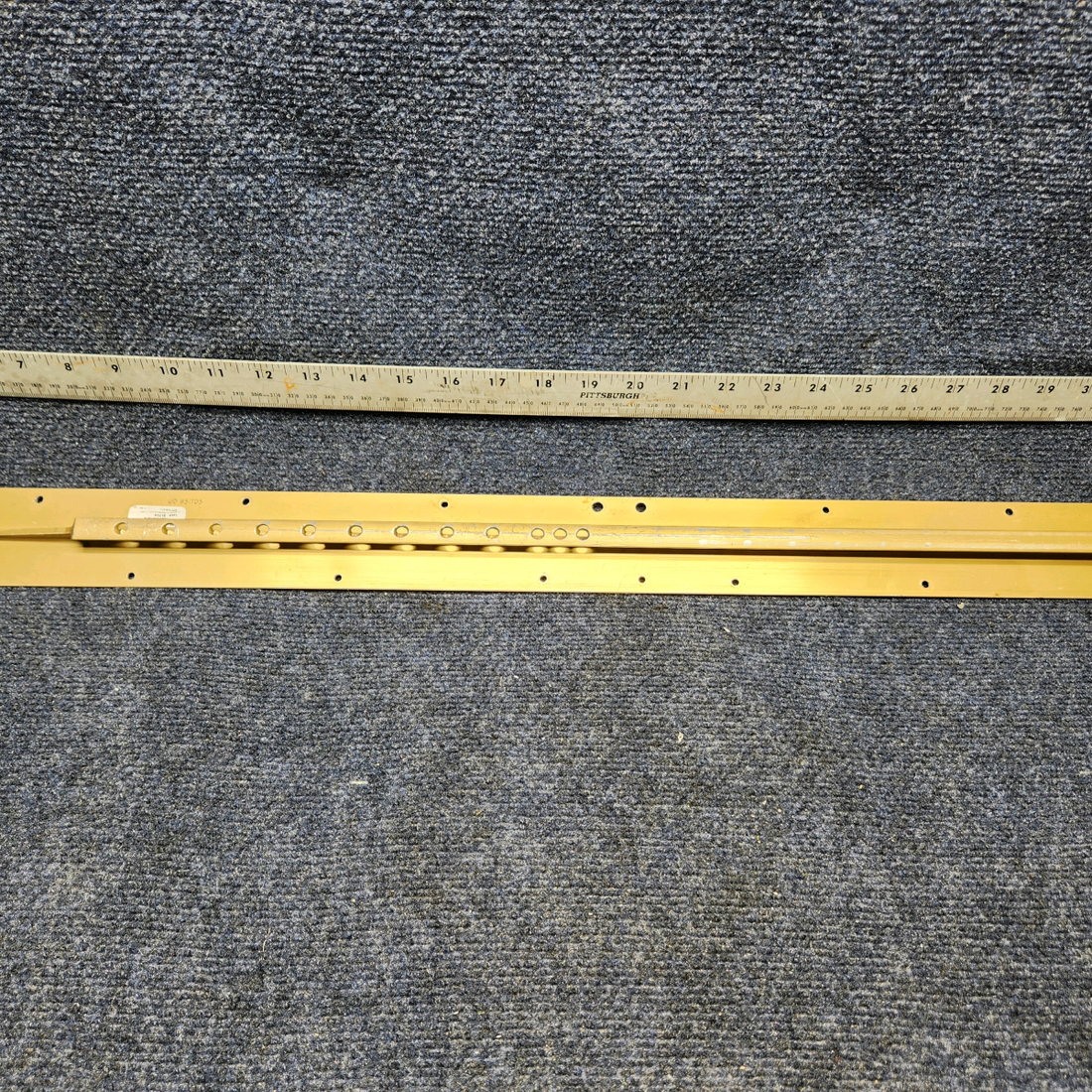 Used aircraft parts for sale, MC2414002-2 CESSNA C172RG SEAT RAIL, OUT LH, IN RH,