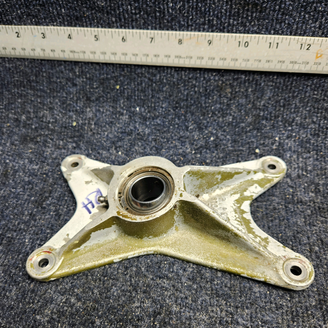 Used aircraft parts for sale, 67040-015 Piper PA32RT-300 TRUNNION FITTING RH FORWARD