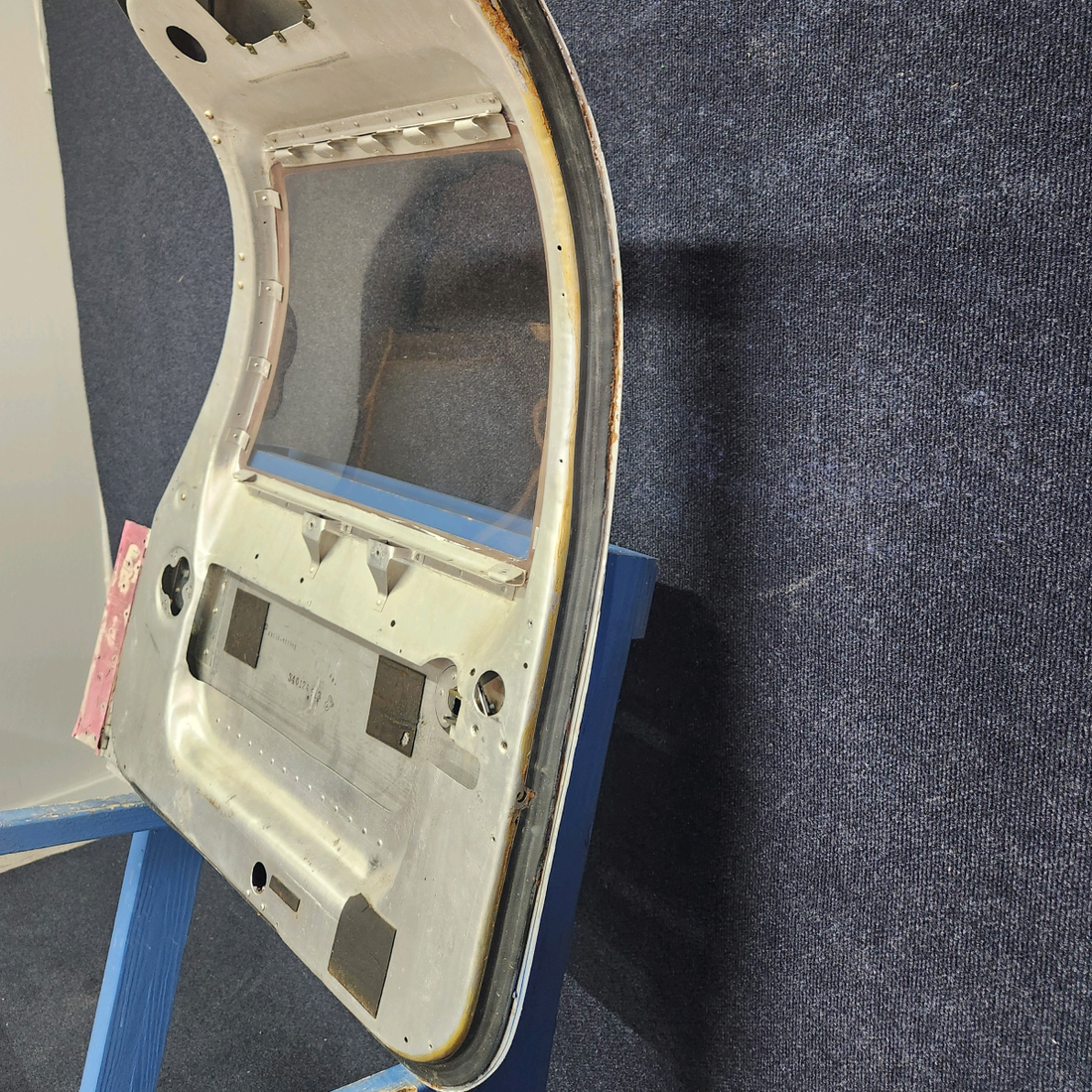 Used aircraft parts for sale, 310225-501 Mooney M20K CABIN DOOR FRAME STRUCTURE WITH HINGE