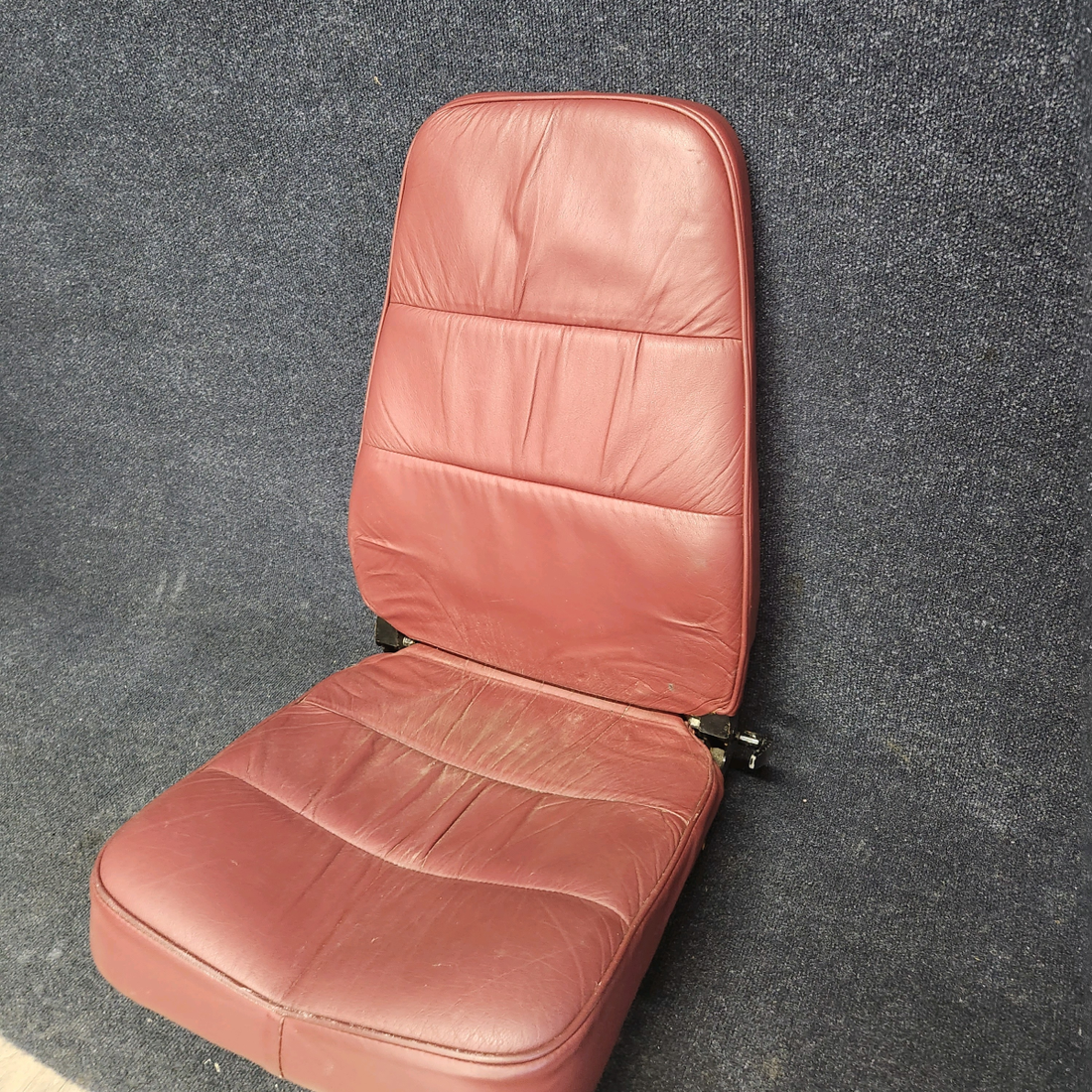 Used aircraft parts for sale, 79479-014 Piper PA32RT-300 PASSENGER SEAT REAR RH