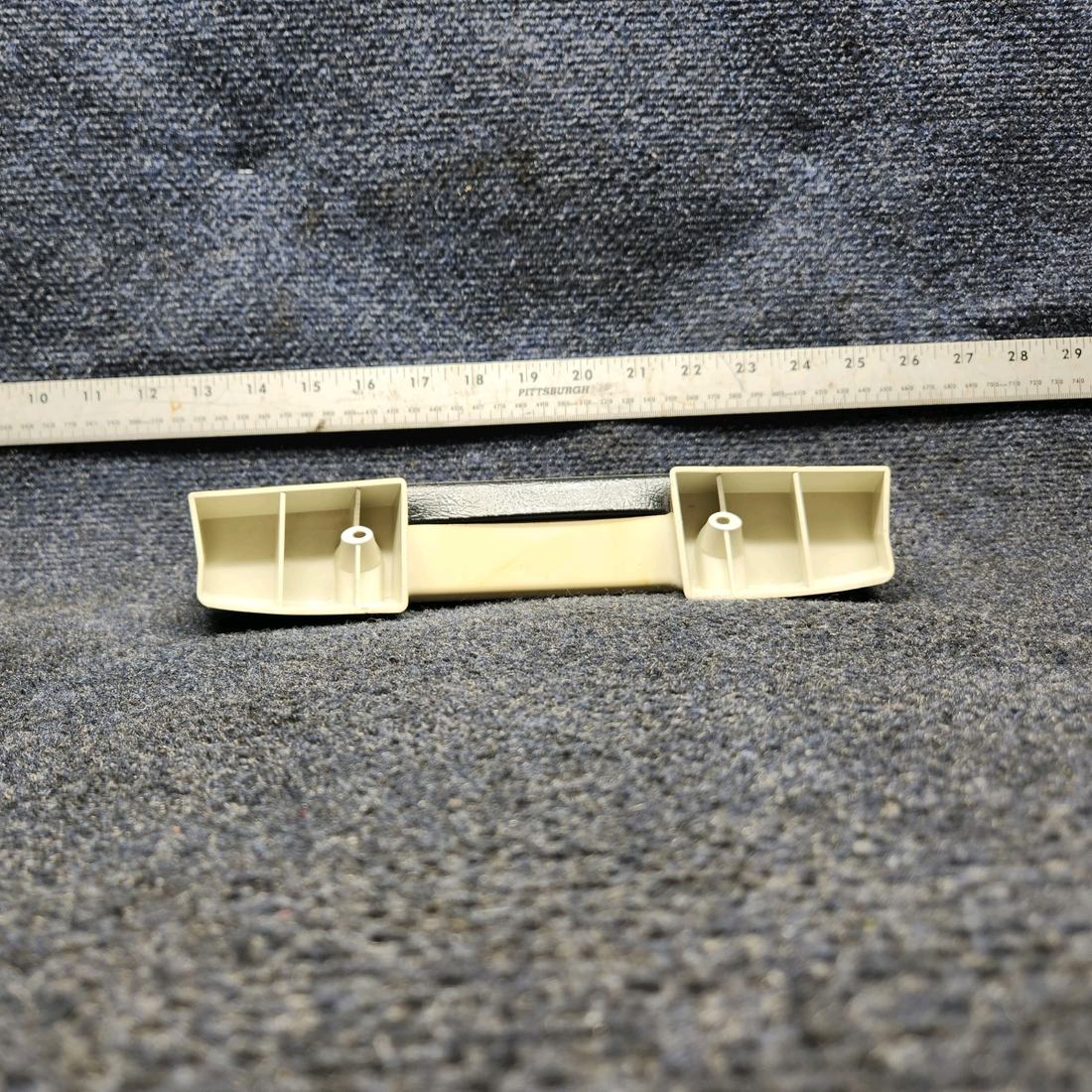 Used aircraft parts for sale, 1414082-20 CESSNA 172K ARMREST ASSEMBLY RH OR LH