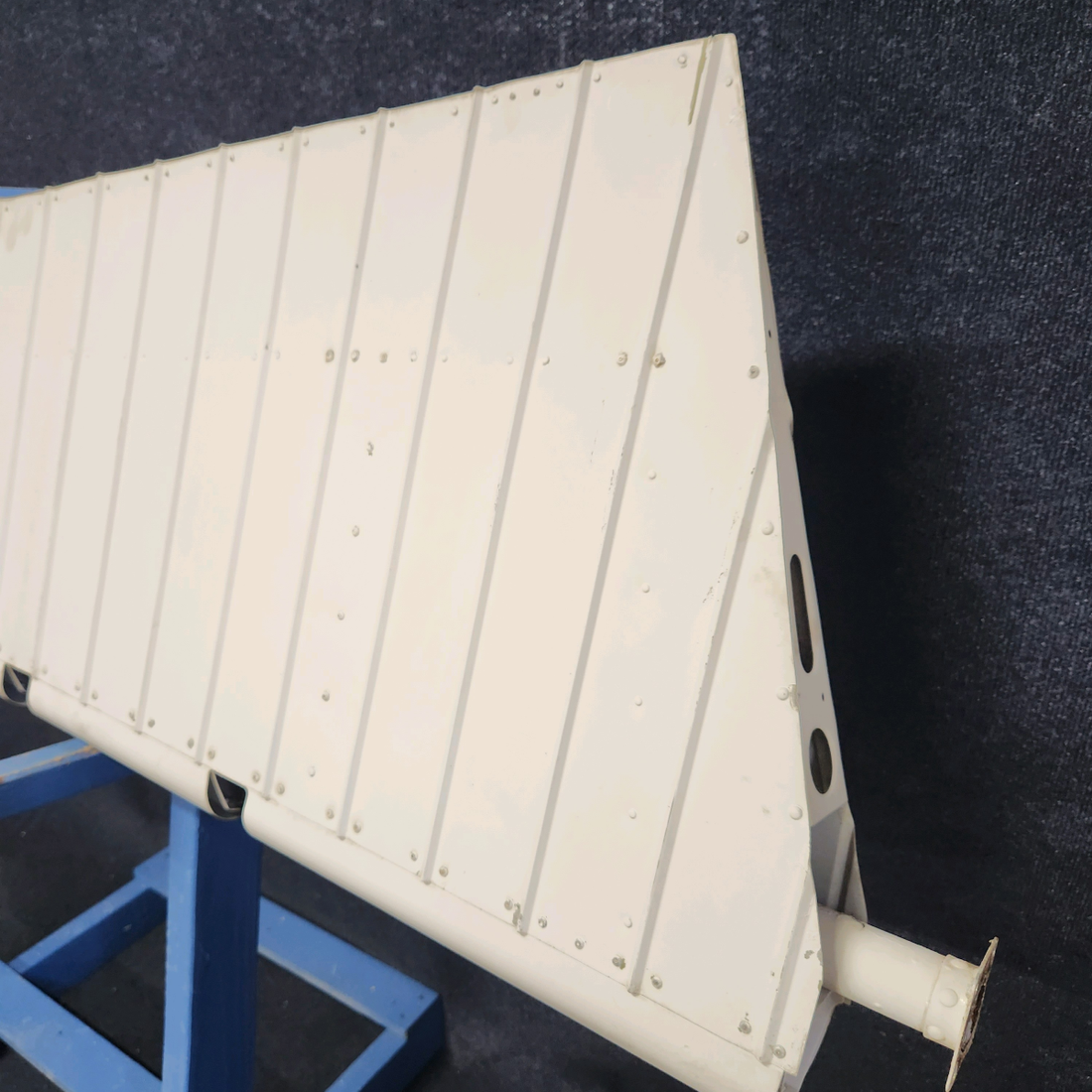 Used aircraft parts for sale, 2432000-9 CESSNA C172RG ELEVATOR ASSY  LH