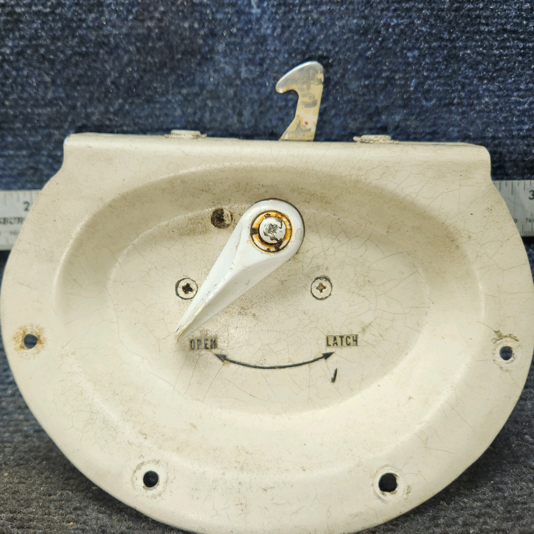 Used aircraft parts for sale, 96919-000 Piper Pa-28 Auxiliary Door Latch Assembly