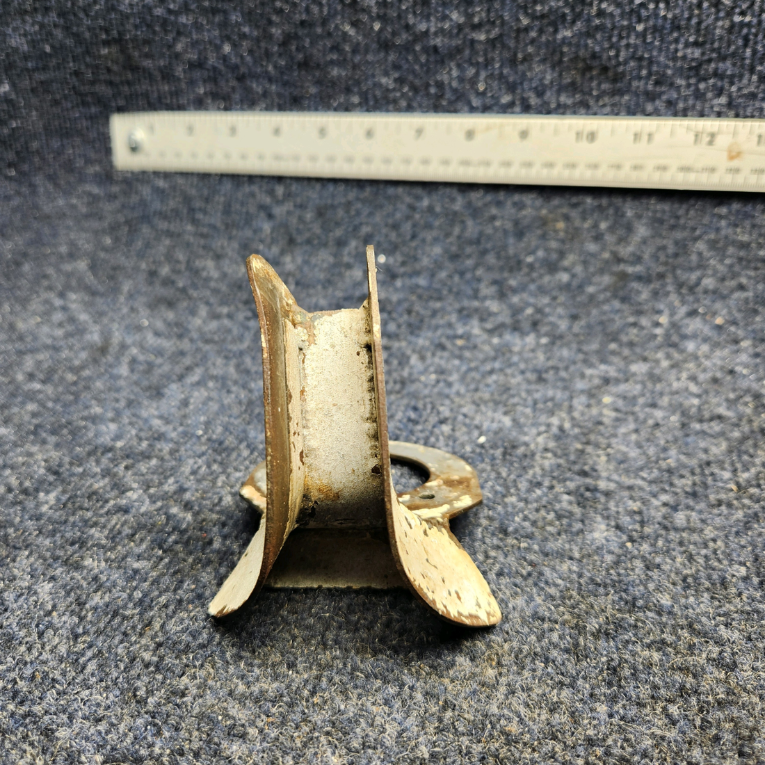 Used aircraft parts for sale, 67107-000 Piper PA32RT-300 NOSE GEAR ALIGNER GUIDE BRACKET