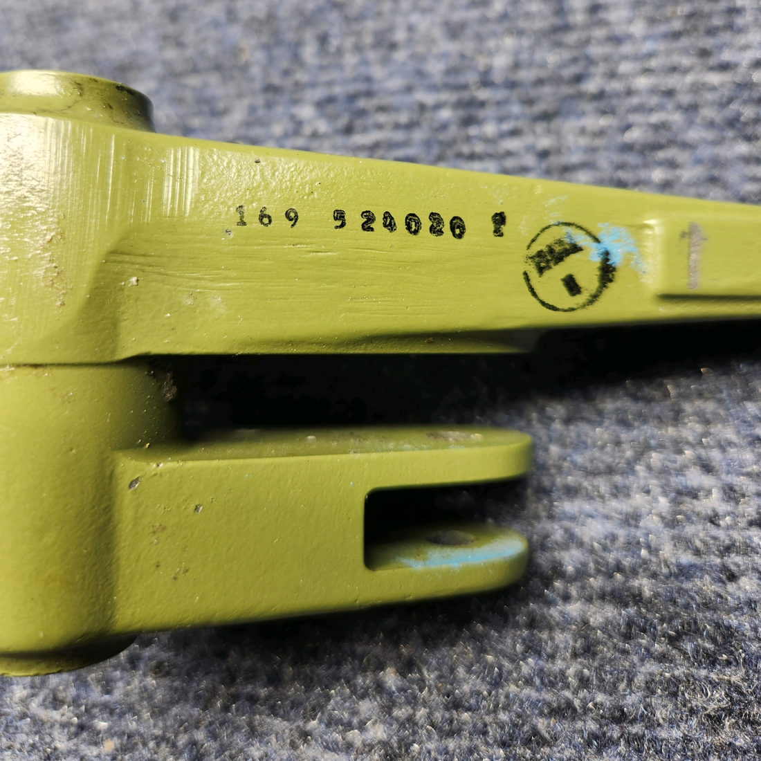 Used aircraft parts for sale, 169-524020-3 Beechcraft C23 SUNDOWNER AILERON CONTROL ARM LH OR RH