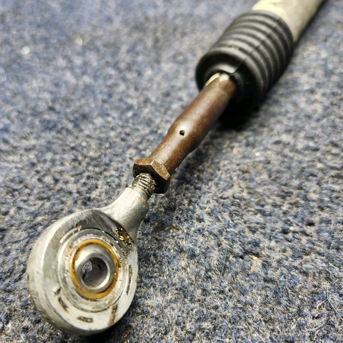 Used aircraft parts for sale, 35-825161 BEECHCRAFT F35 LINK NOSE GEAR STEERING ASSY