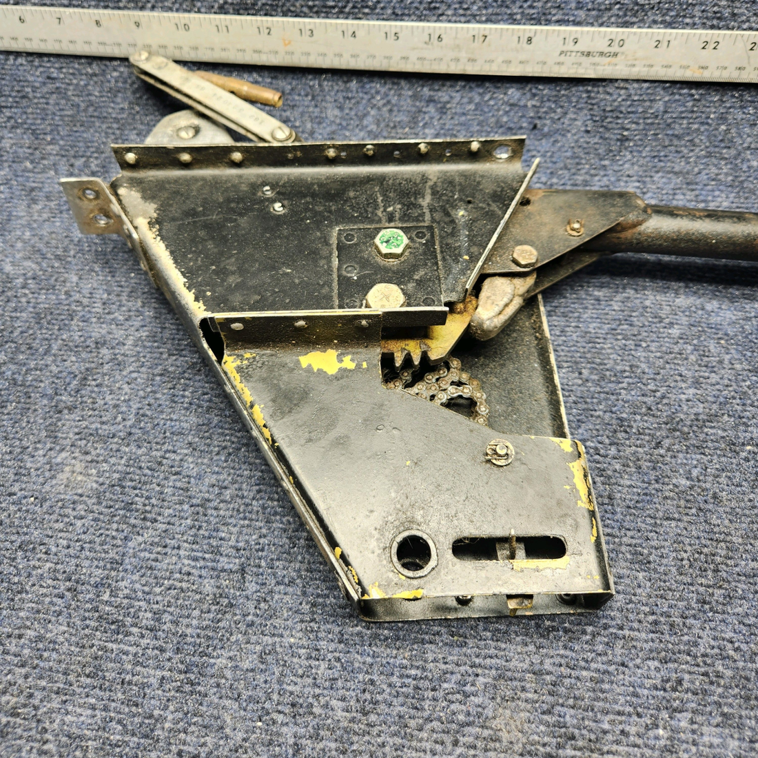 Used aircraft parts for sale, 169-524000-603 Beechcraft C23 SUNDOWNER FLAP CONTROL ASSEMBLY W/ HANDLE