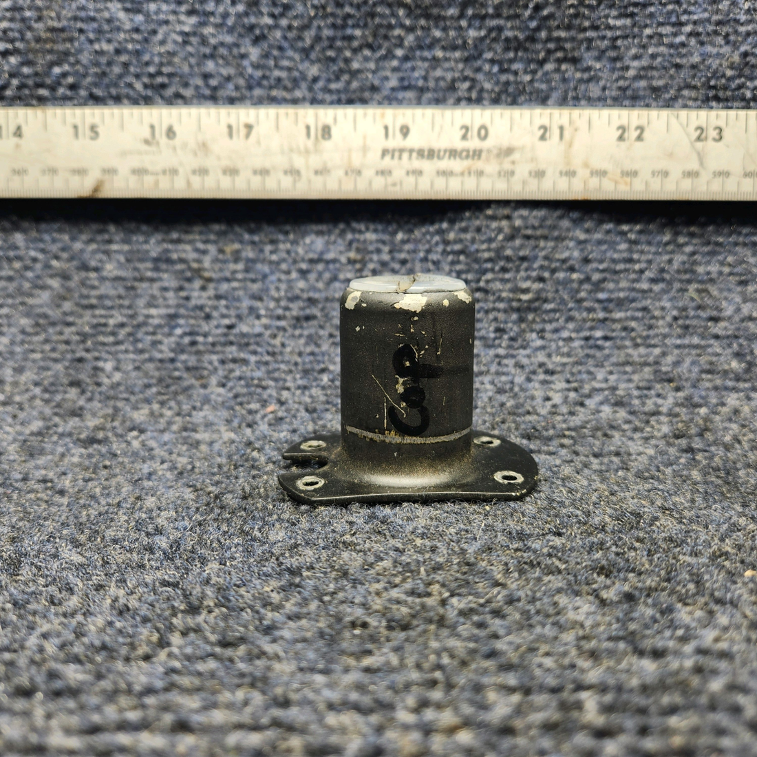 Used aircraft parts for sale, 0513311-2 CESSNA 172K SUPPORT ASSEMBLY CONTROL TUBE RH