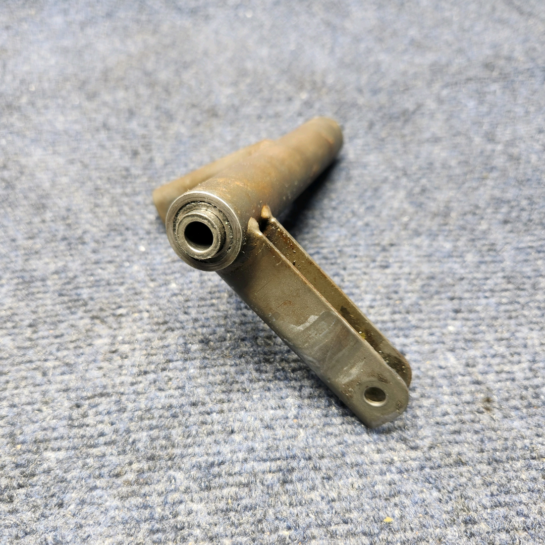 Used aircraft parts for sale, 2460004-1 CESSNA C172RG BELLCRANK ASSEMBLY NOSE GEAR STEERING