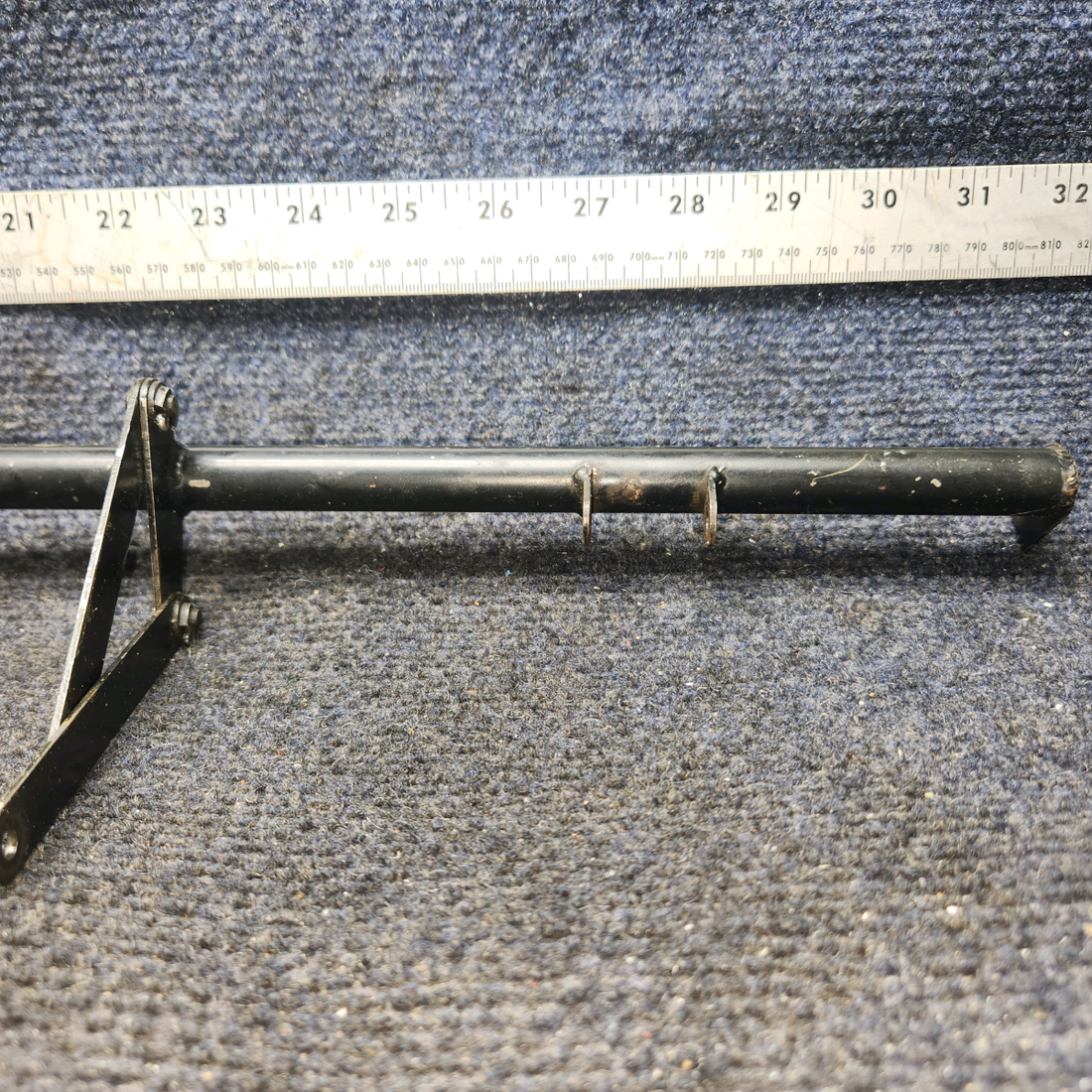 Used aircraft parts for sale, 650199-001 Mooney M20J Torque Tube Cowl Flap Engine