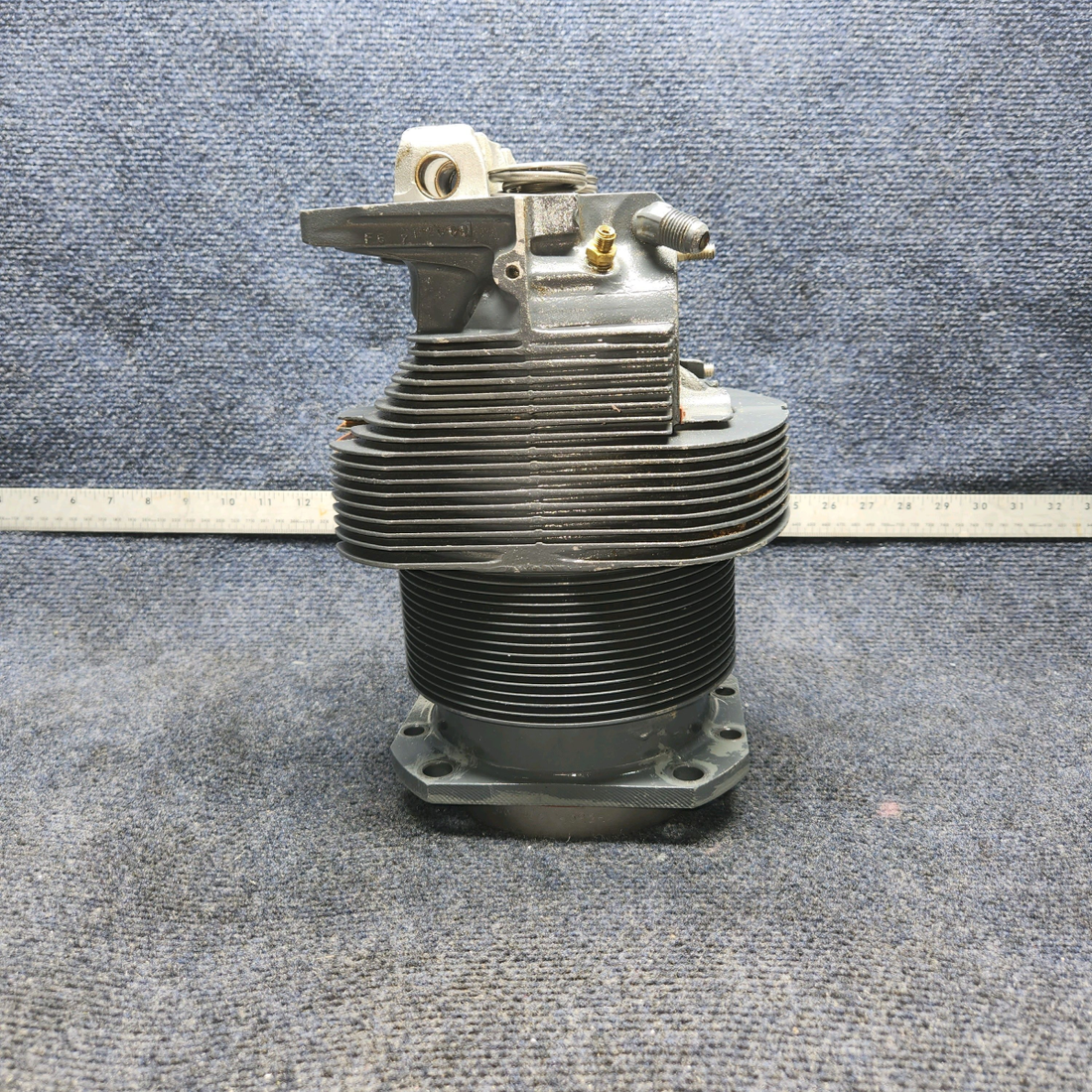 Used aircraft parts for sale, LW12416 Lycoming CESSNA 172K CYLINDER WIDE DECK USED IN O-320 SERIES CHROME -10 HRS ONLY