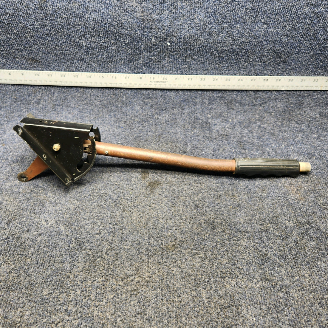 Used aircraft parts for sale, 63782-000 PIPER PA28-140 FLAP HANDLE ASSEMBLY