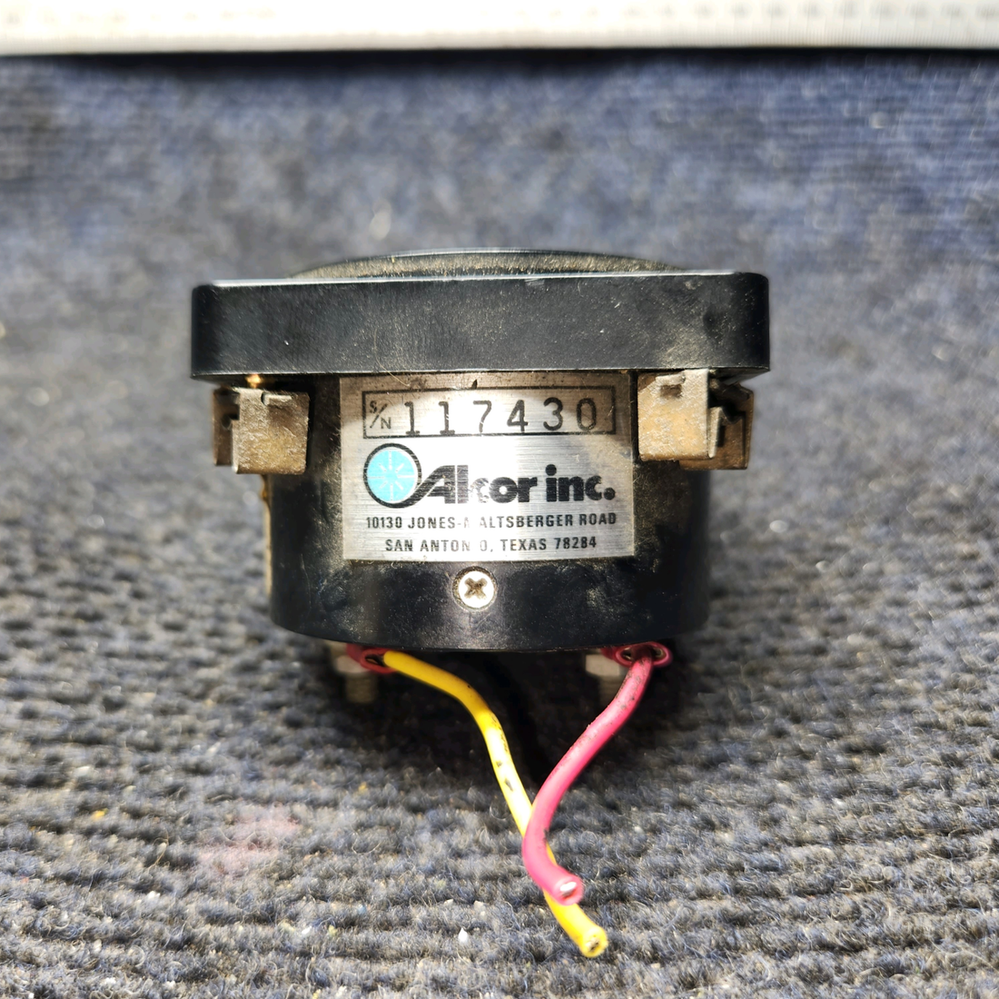 Used aircraft parts for sale, 202A-7A Alcor Piper PA28-161 Exhaust Gas Temperature Indicator