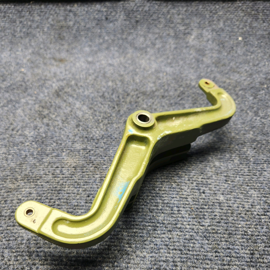 Used aircraft parts for sale, 169-524020-3 Beechcraft C23 SUNDOWNER AILERON CONTROL ARM LH OR RH