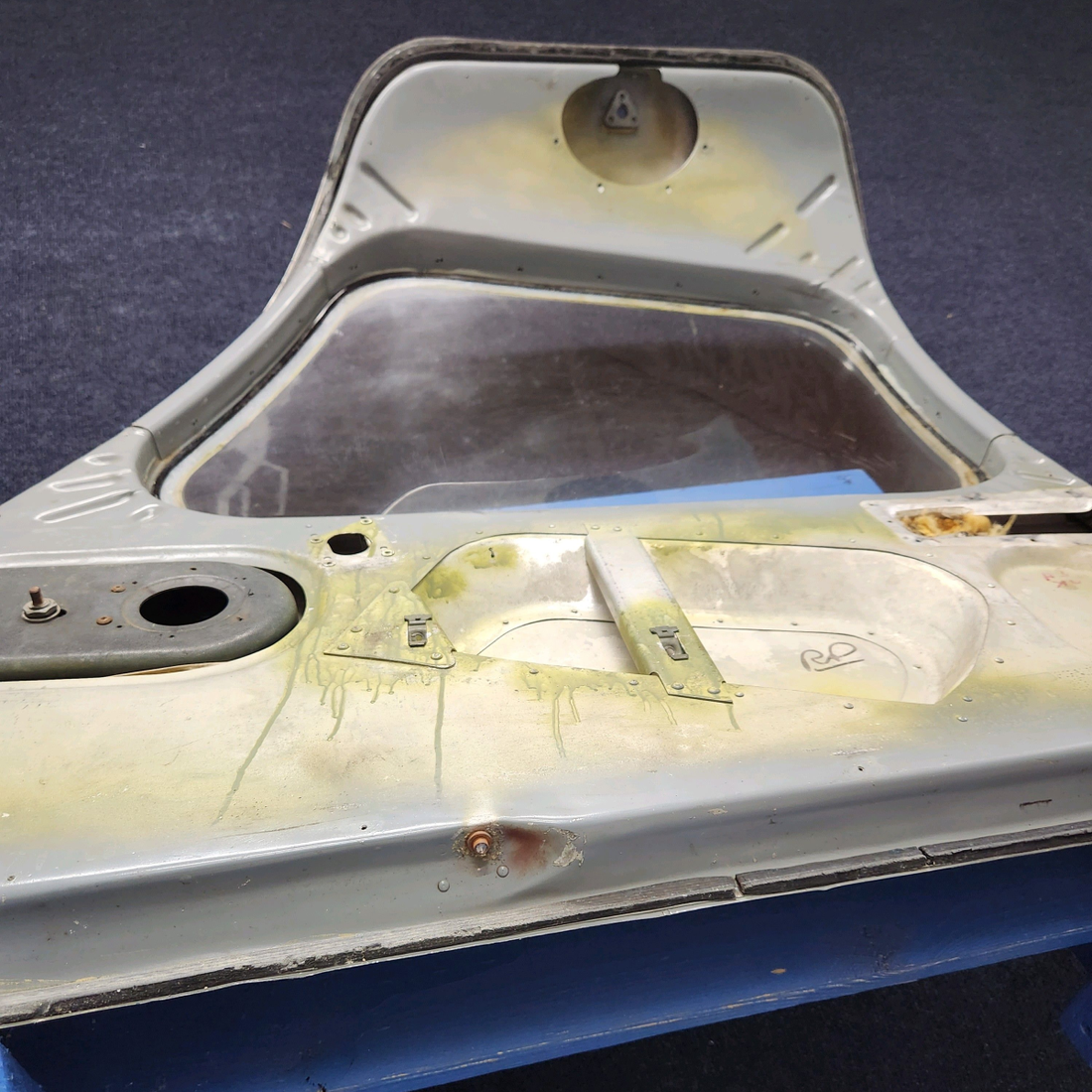Used aircraft parts for sale, 63055-004 PIPER PA28-140 CABIN DOOR ASSY WITH WINDOW- NO HINGE.