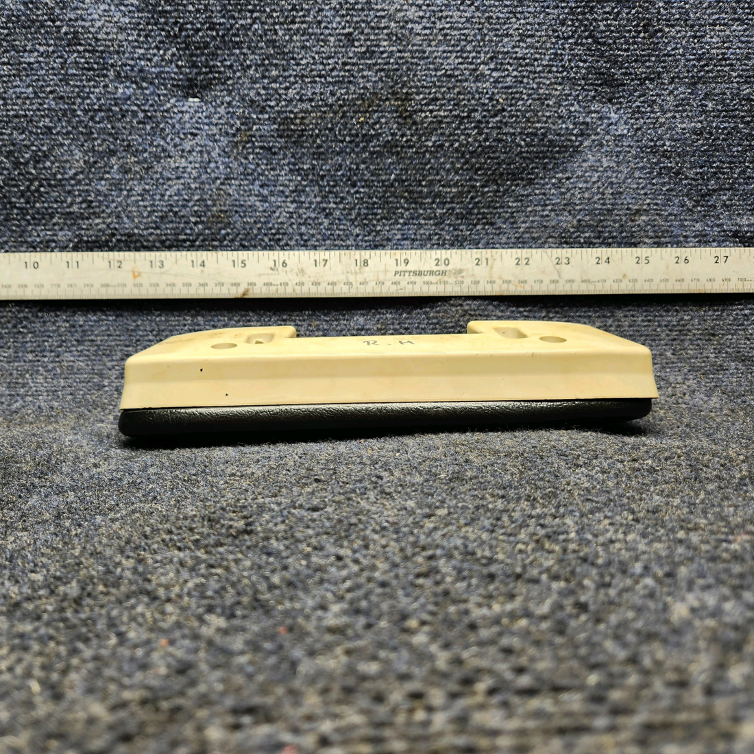 Used aircraft parts for sale, 1414082-20 CESSNA 172K ARMREST ASSEMBLY RH OR LH