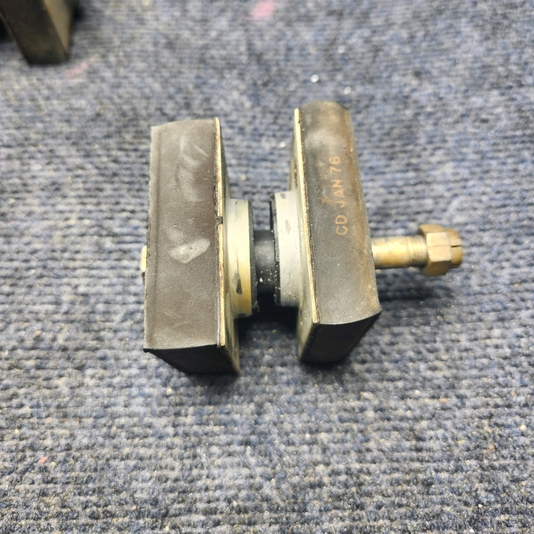 Used aircraft parts for sale, 00-11100-03 Beechcraft F33A RUBBER ENGINE MOUNT "SET OF FOUR" (4)