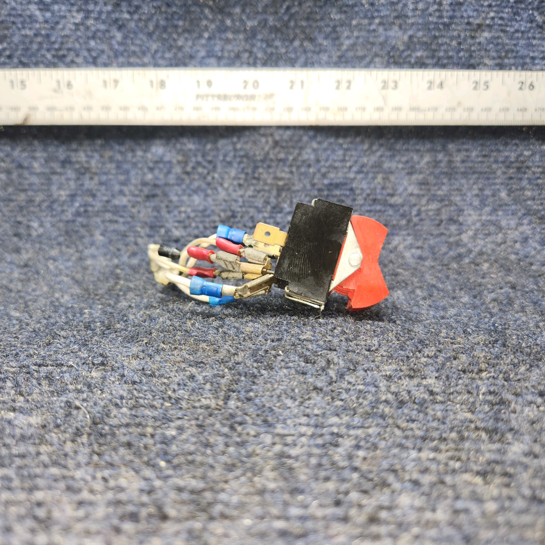 Used aircraft parts for sale, S-1994-1-1 CESSNA 172K CO SPLIT ROCKER MASTER SWITCH