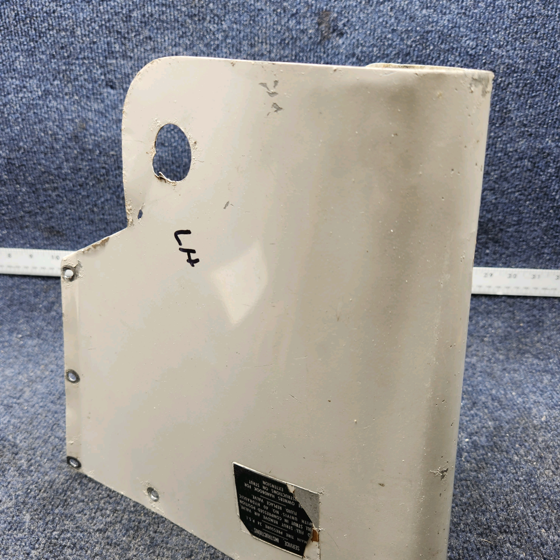 Used aircraft parts for sale, 63338-000 PIPER PA28-140 MAIN GEAR FAIRING ASSY