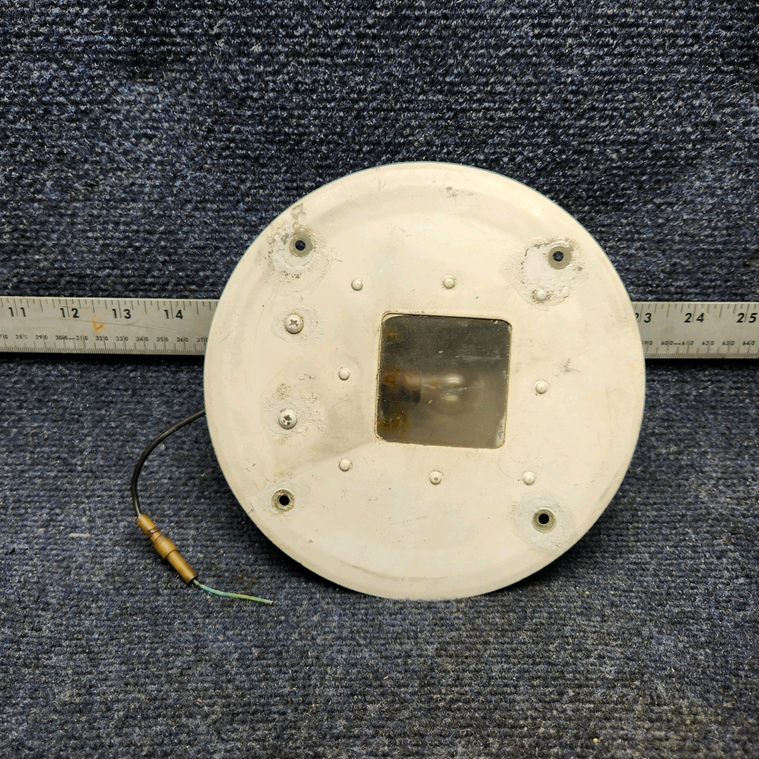 Used aircraft parts for sale, 0521101-2 & 0700616-1 CESSNA C172RG PLATE ASSY COURTESY W/ LIGHT (VOLTS: 14-28)