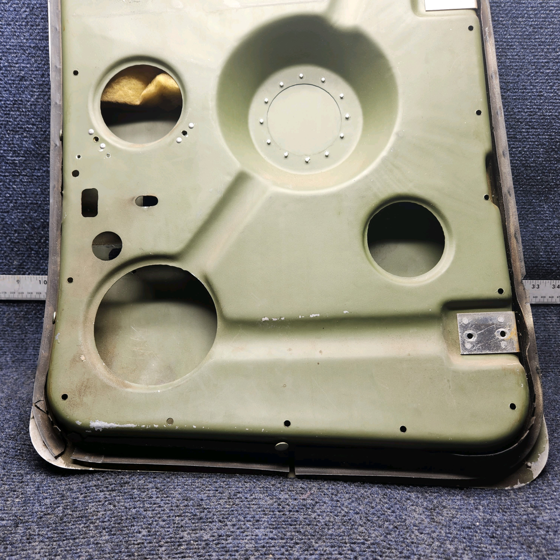 Used aircraft parts for sale, 0717000-1 CESSNA 172K BAGGAGE DOOR ASSEMBLY