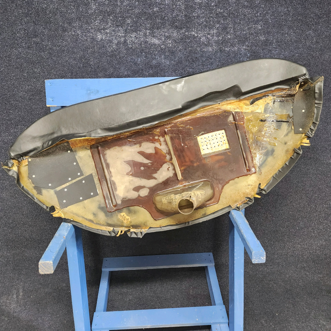 Used aircraft parts for sale, 169-534089-3 Beechcraft C23 SUNDOWNER GLARESHIELD ASSEMBLY