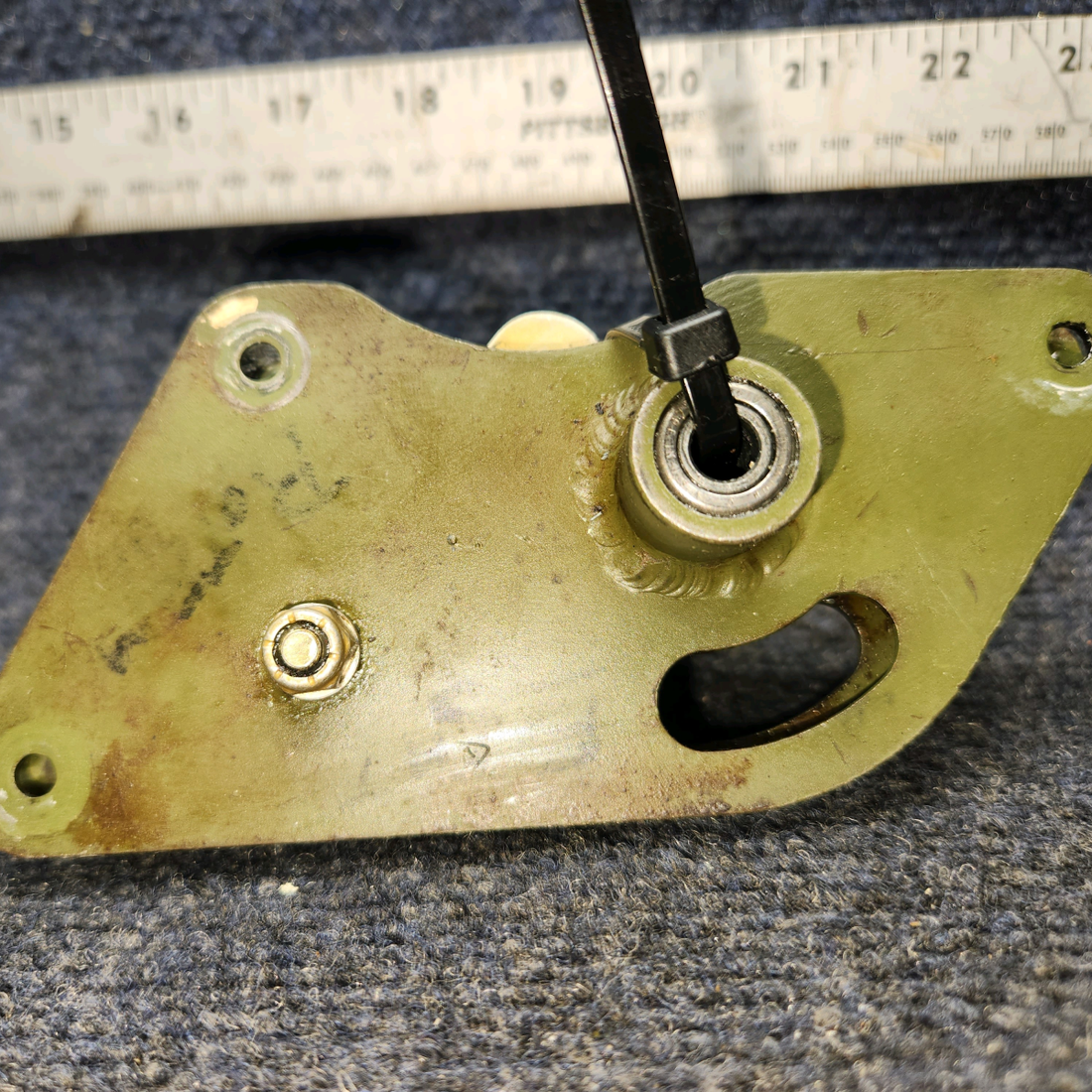 Used aircraft parts for sale, 0523223 CESSNA 172K AILERON BELLCRANK ASSEMBLY LH