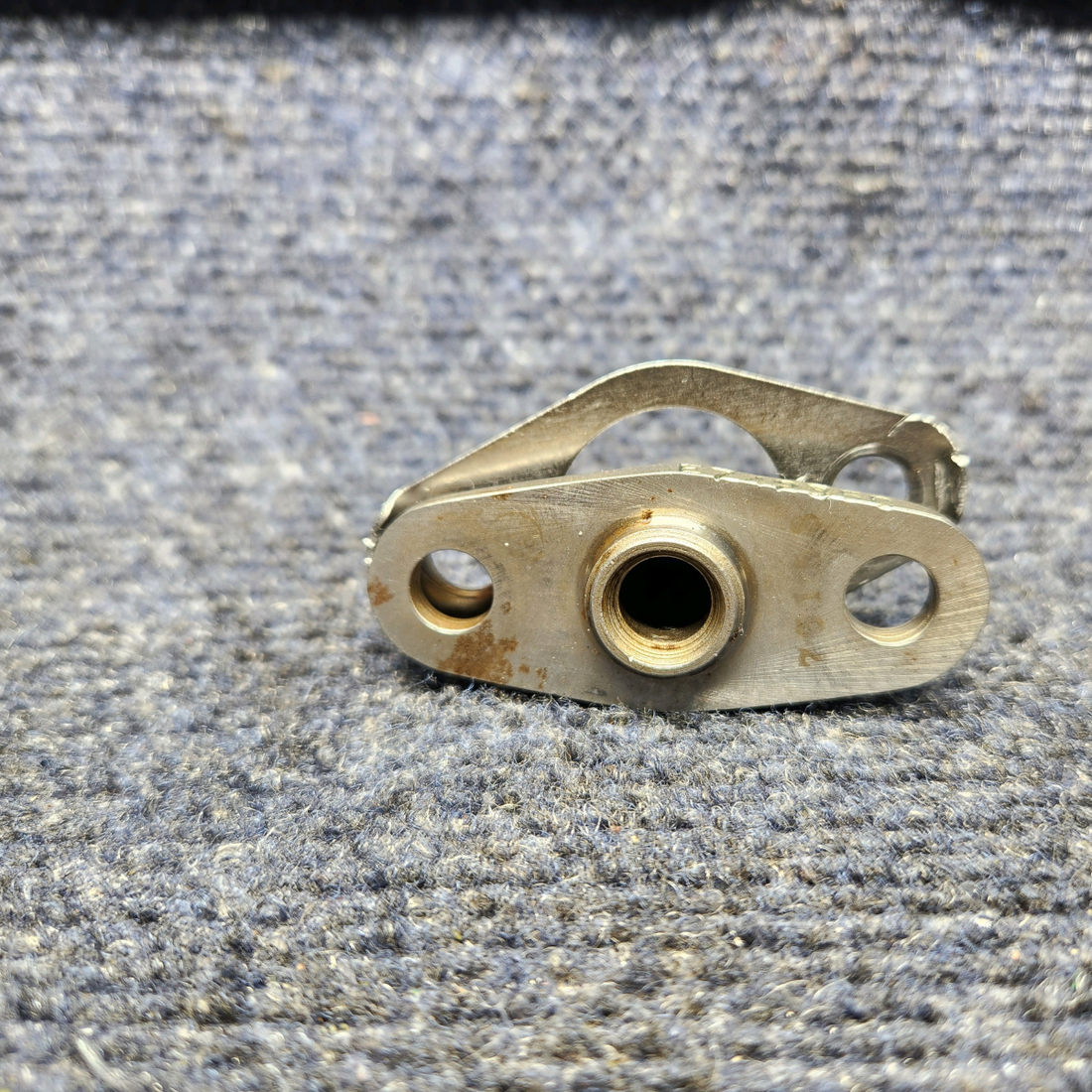 Used aircraft parts for sale, LW-13796 CESSNA 172K CRANKSHAFT IDLER GEAR SHAFT "PRICE PER EACH"