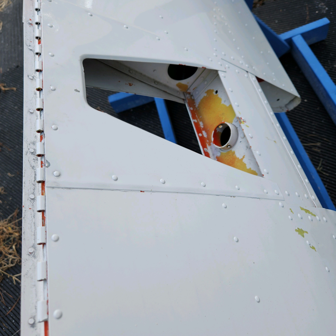 Used aircraft parts for sale, 169-620000-661 Beechcraft C23 SUNDOWNER STRABILATOR ASSY