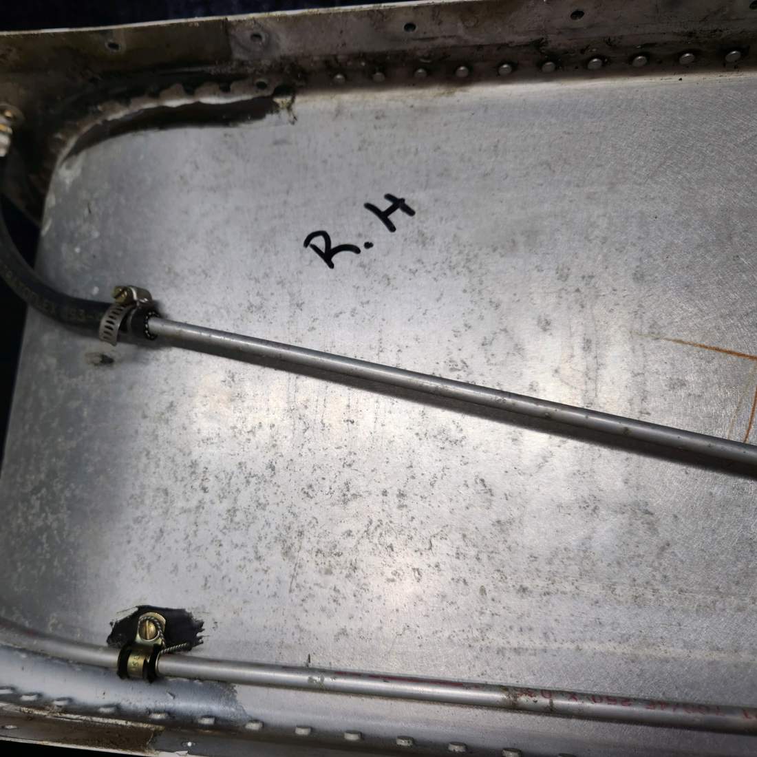 Used aircraft parts for sale, 35633-001 Piper PA28-161 Fuel Tank Assembly - RH
