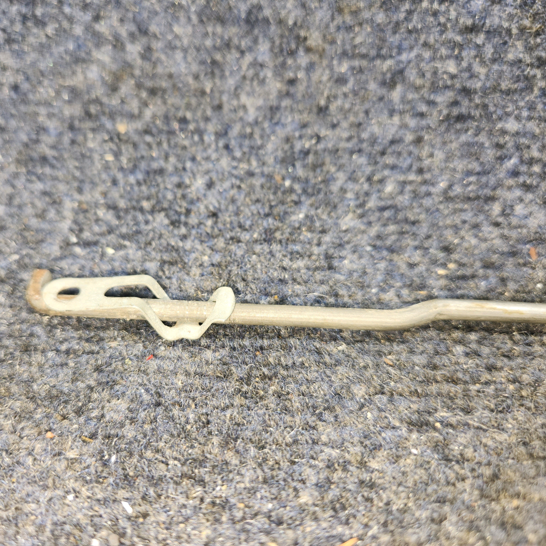 Used aircraft parts for sale, 99783-000 Piper Pa-28 Cabin Door Latch Rod Assembly