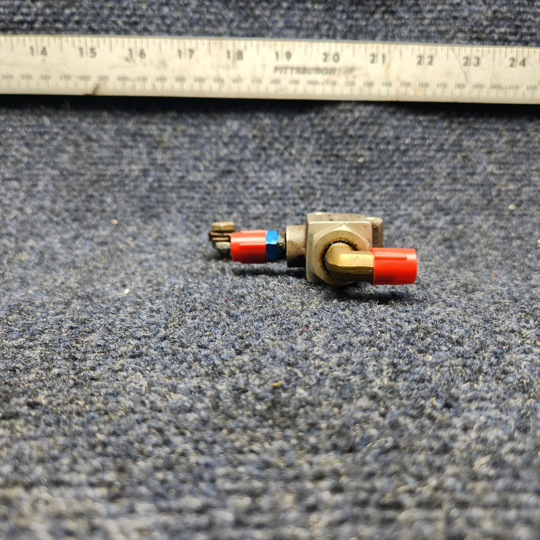 Used aircraft parts for sale, A-115-4 Mooney M20J VALVE HYDRAULIC SHUT OFF-PARKING BRAKE.