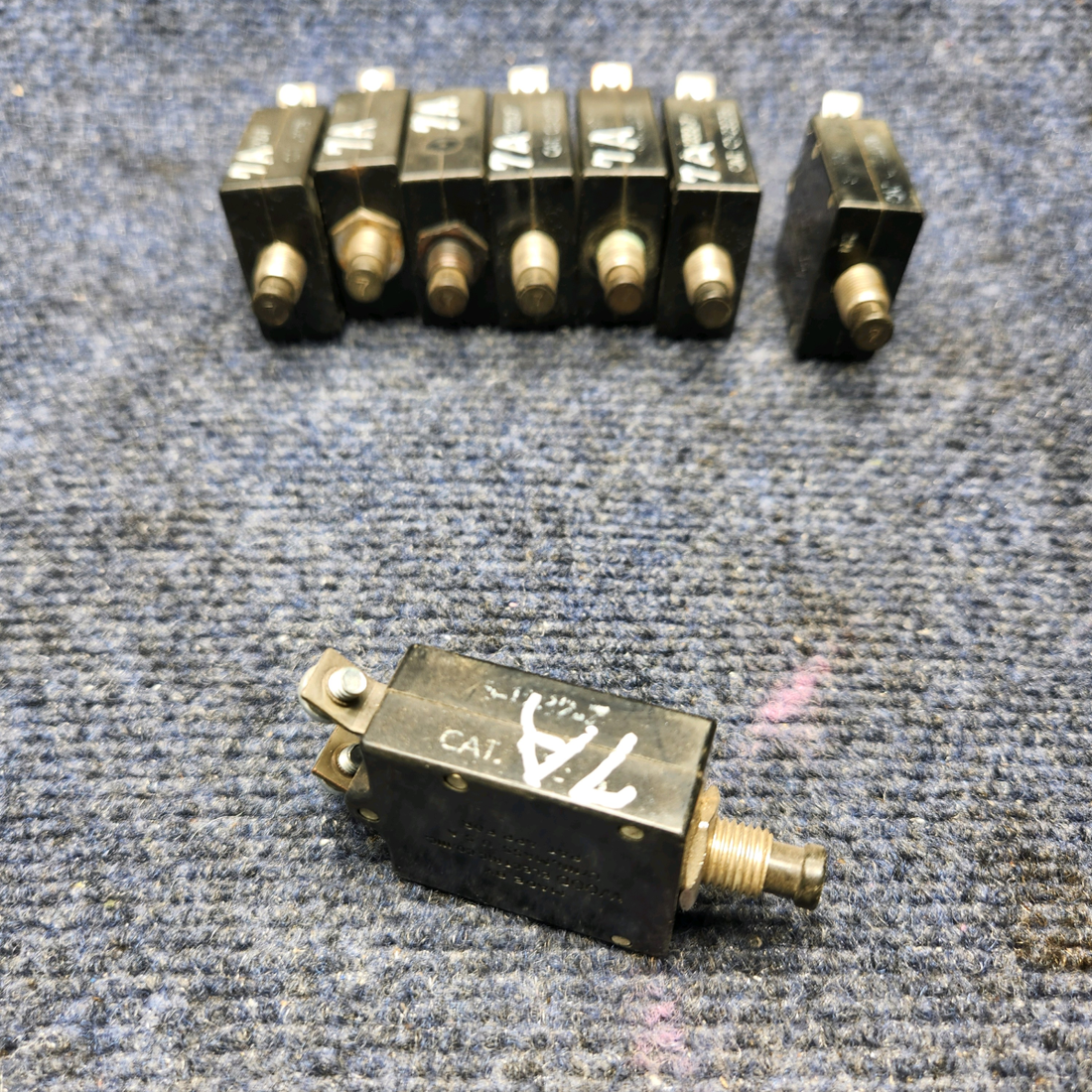 Used aircraft parts for sale, S1232-7 CIRCUIT BREAKER 7AMP PRICE PER EACH