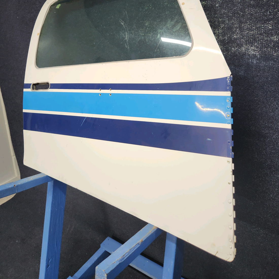 Used aircraft parts for sale, 169-420036-620 Beechcraft C23 SUNDOWNER RH DOOR ASSY