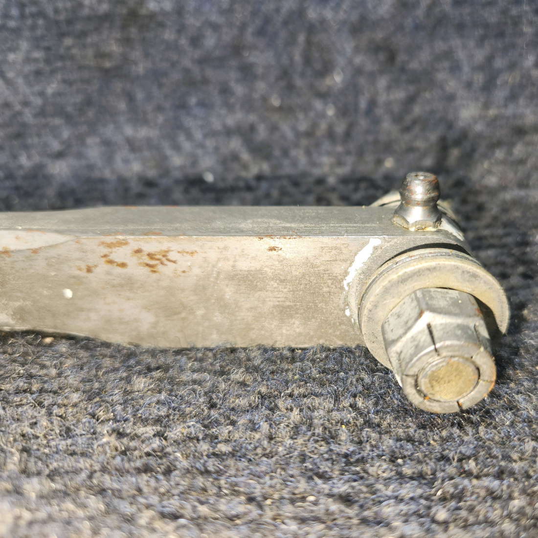 Used aircraft parts for sale, 530068-001 Mooney M20J Nose Gear Retract Link – With One Bearing