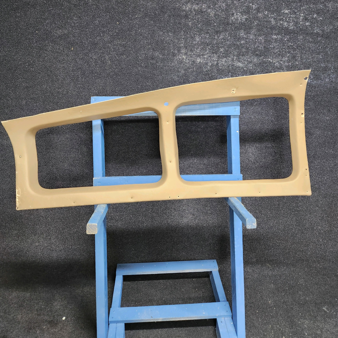 Used aircraft parts for sale, 169-534092-13 Beechcraft C23 SUNDOWNER MOLDING 2ND AND 3RD WINDOW LEFT SIDE