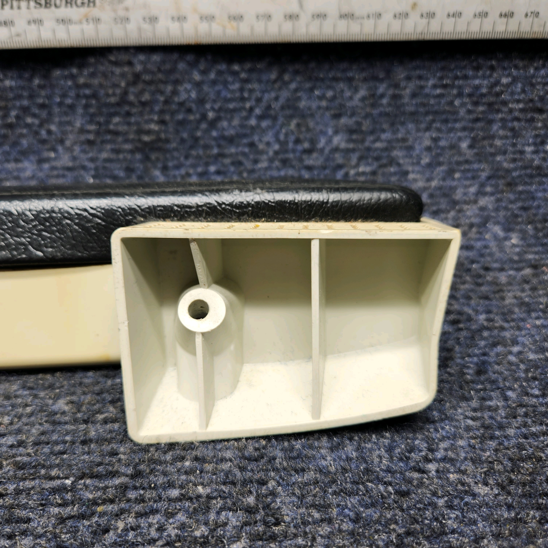 Used aircraft parts for sale, 1414082-20 CESSNA 172K ARMREST ASSEMBLY RH OR LH