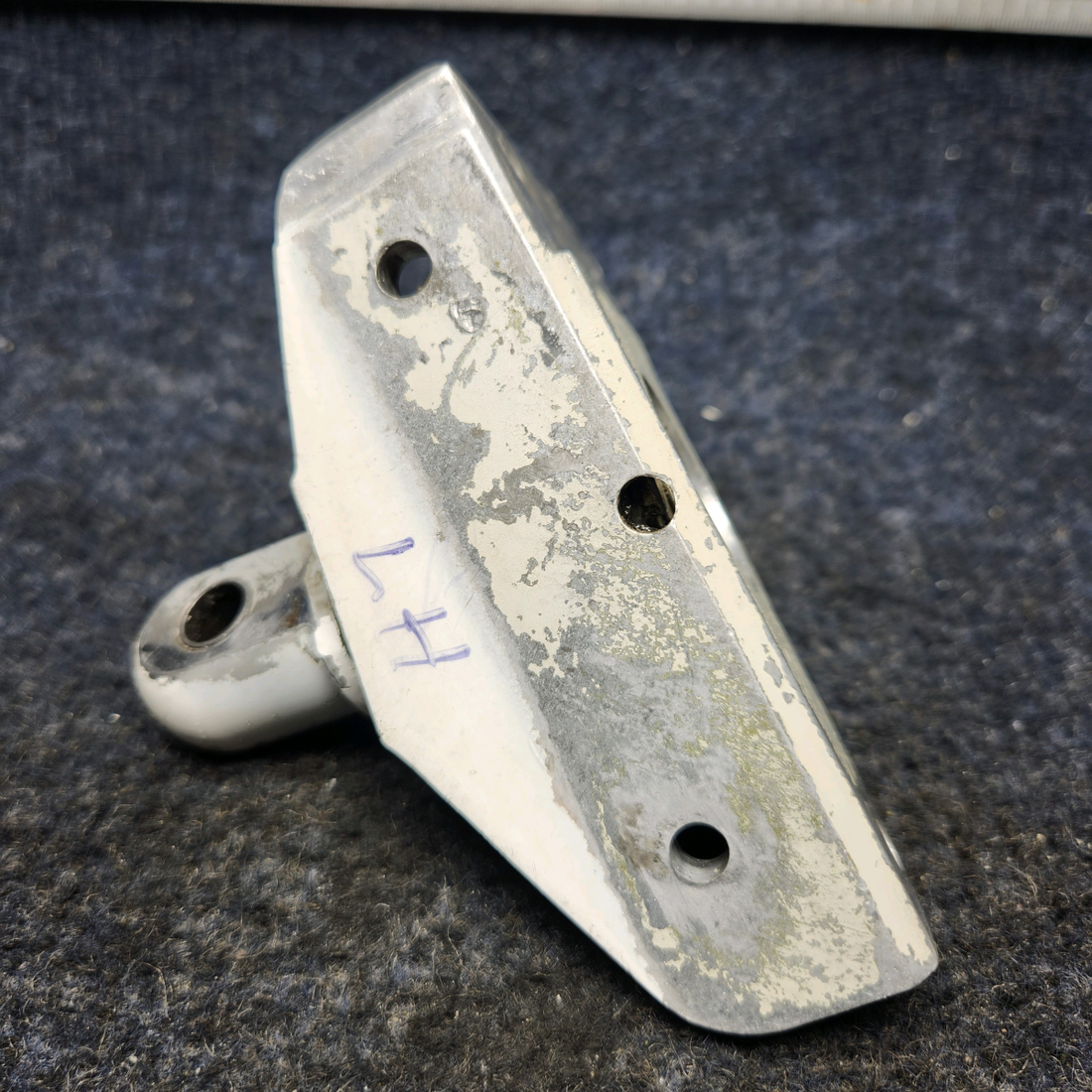 Used aircraft parts for sale, 95643-006 Piper PA32RT-300 MAIN GEAR TRUSS BRACKET ASSEMBLY LH (3/8")