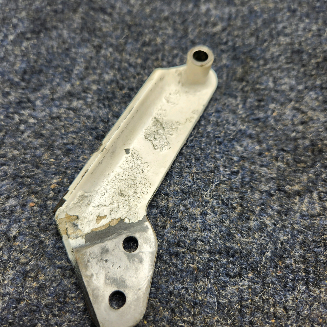 Used aircraft parts for sale, 67114-000 Piper PA32RT-300 SHIMMY DAMPENER BRACKET