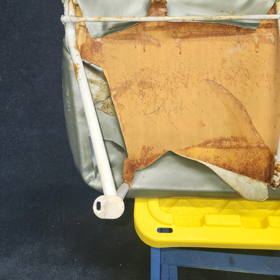 Used aircraft parts for sale, 0514010-19 CESSNA 172K REAR SEAT ASSEMBLY (SINGLE BACK)