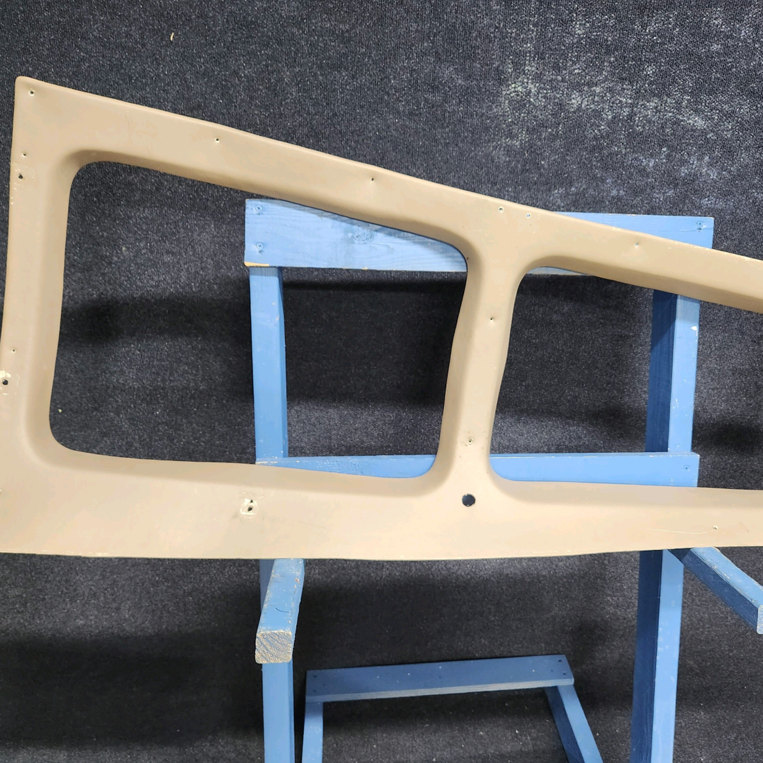 Used aircraft parts for sale, 169-534092-13 Beechcraft C23 SUNDOWNER MOLDING 2ND AND 3RD WINDOW LEFT SIDE