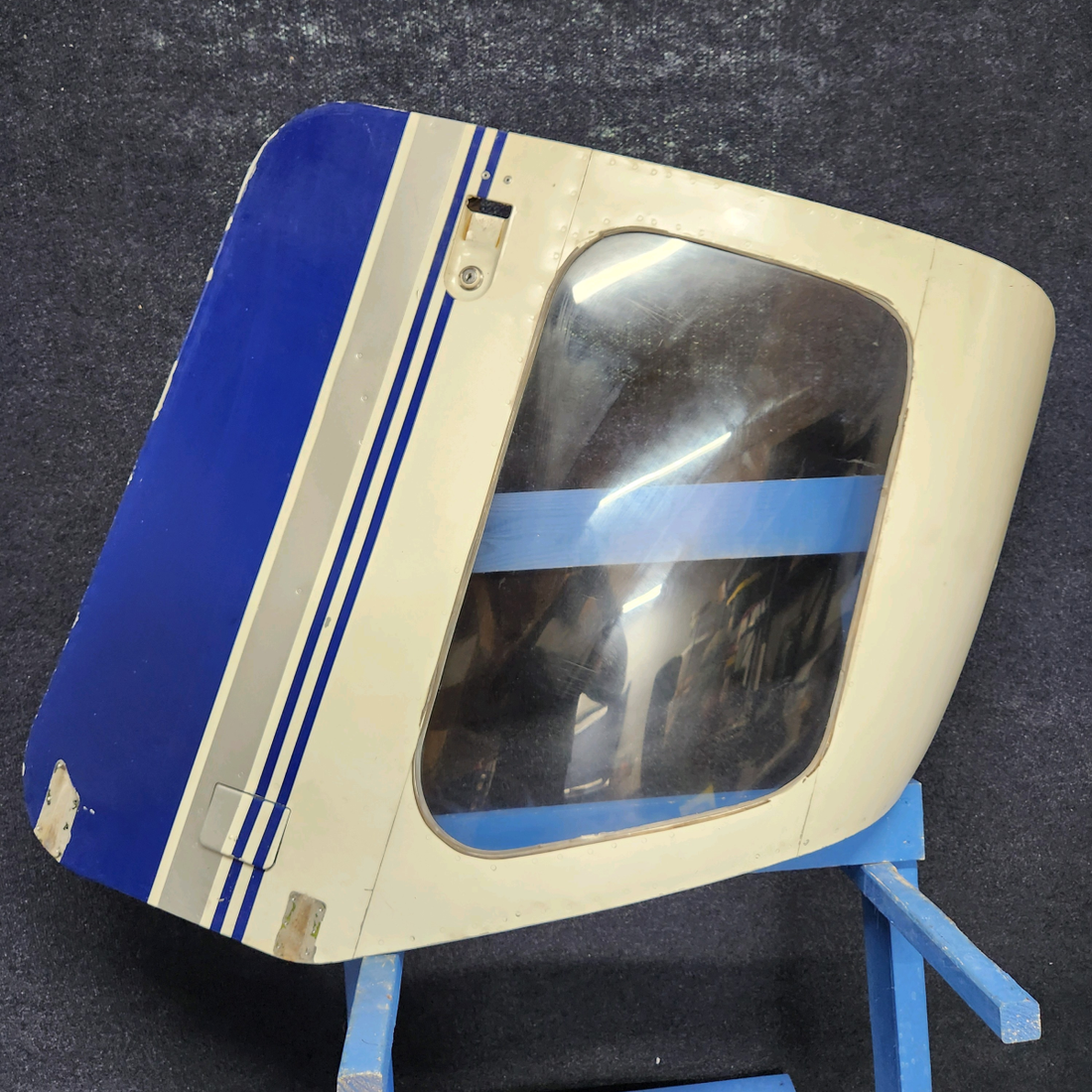 Used aircraft parts for sale, 63055-004 PIPER PA28-140 CABIN DOOR ASSY WITH WINDOW- NO HINGE.