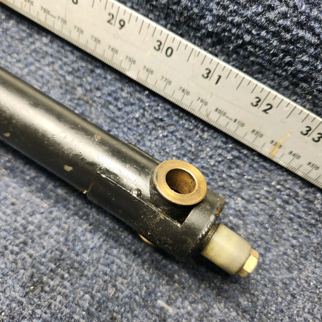 Used aircraft parts for sale, 2460033-1 CESSNA C172RG CONTROL COLUMN ASSEMBLY