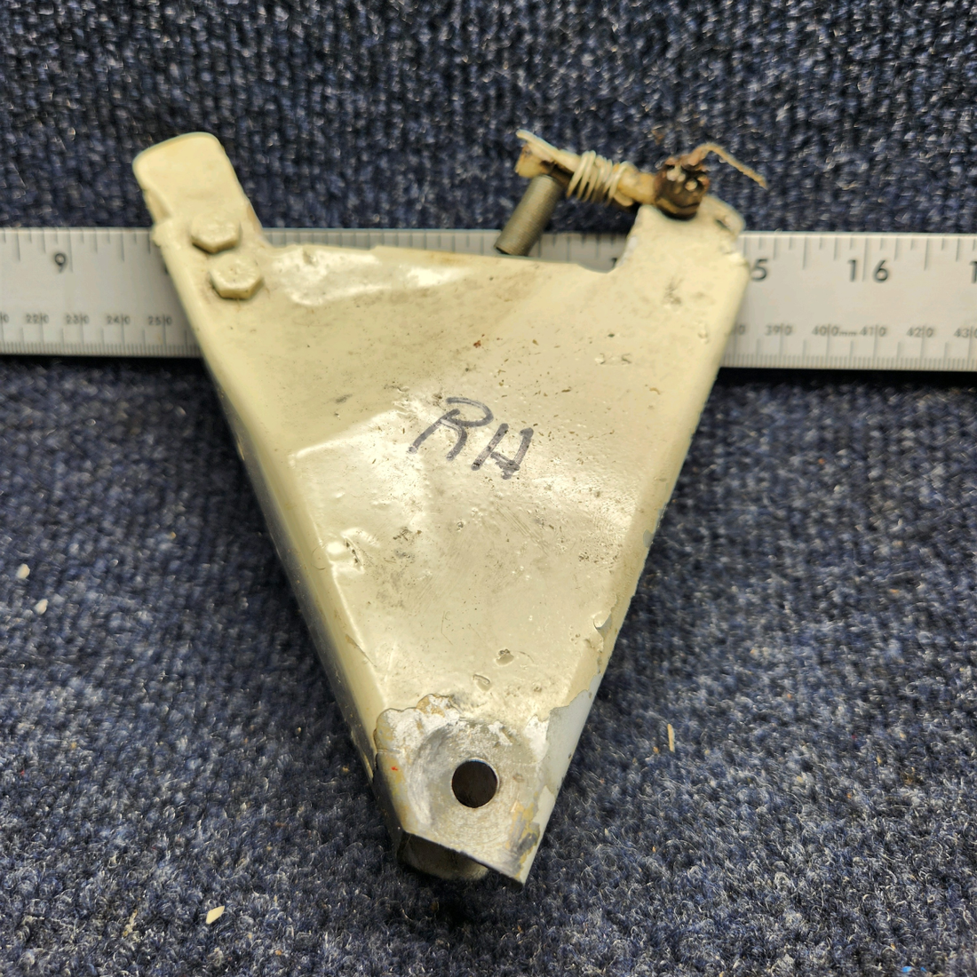 Used aircraft parts for sale, 35-815077-1 BEECHCRAFT F35 MAIN GEAR UPLOCK ASSEMBLY RH