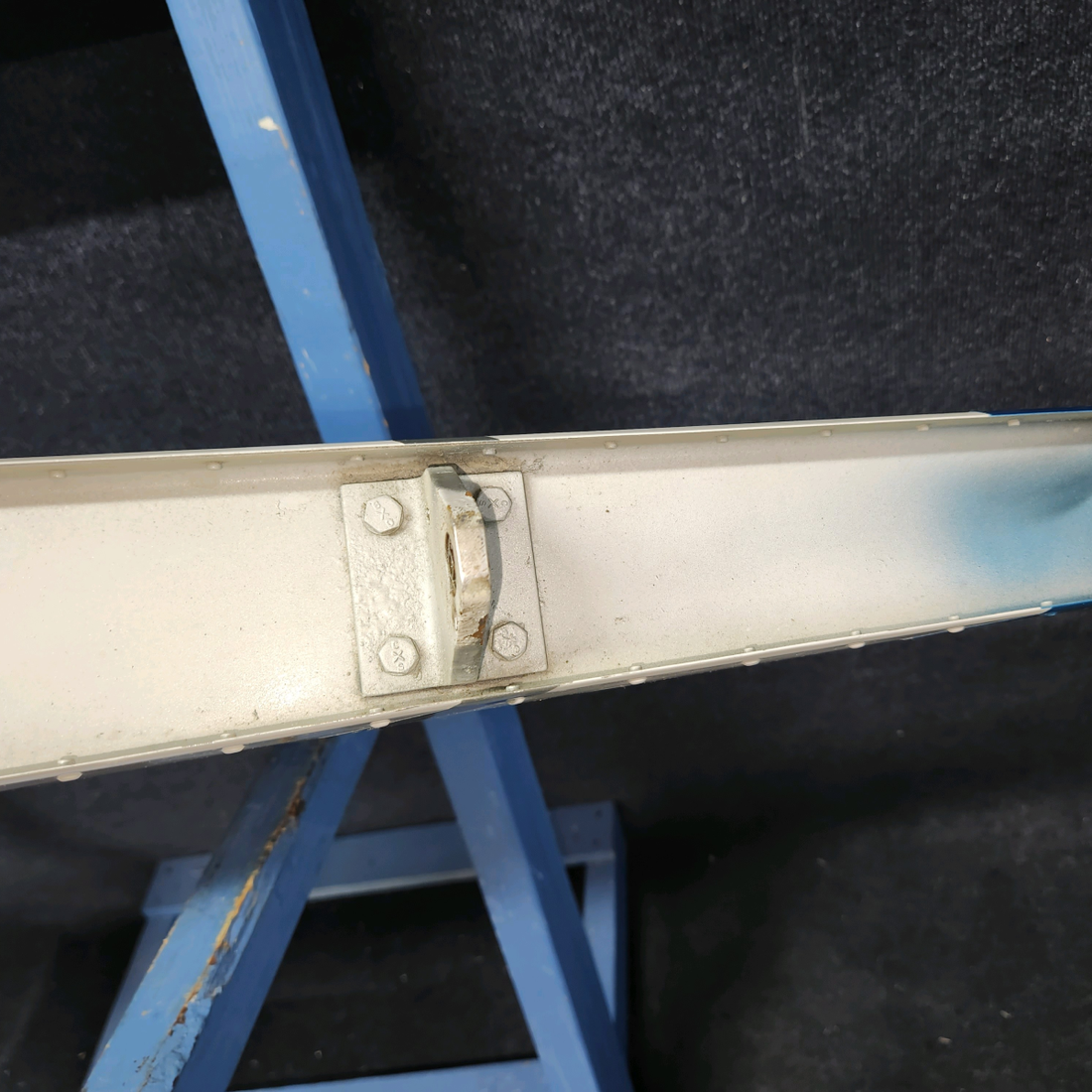 Used aircraft parts for sale, 66975-004 Piper PA28-161 Vertical fin